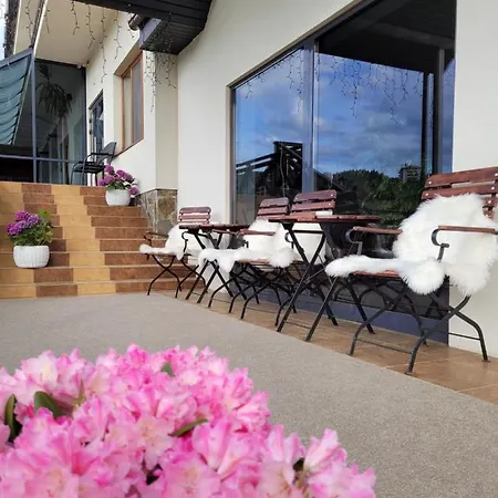 Zaporizʹka Sich Hotel *